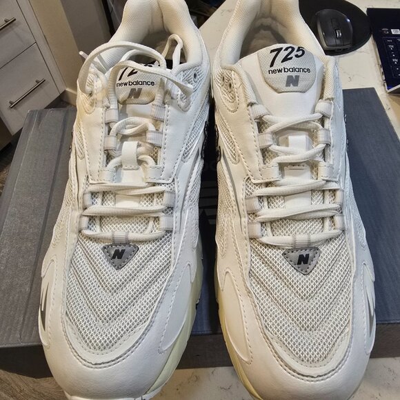 New Balance 725v1 Sea Salt Phantom Bone Mens size 11.5 Shoes Sneakers NEW - Picture 5 of 14